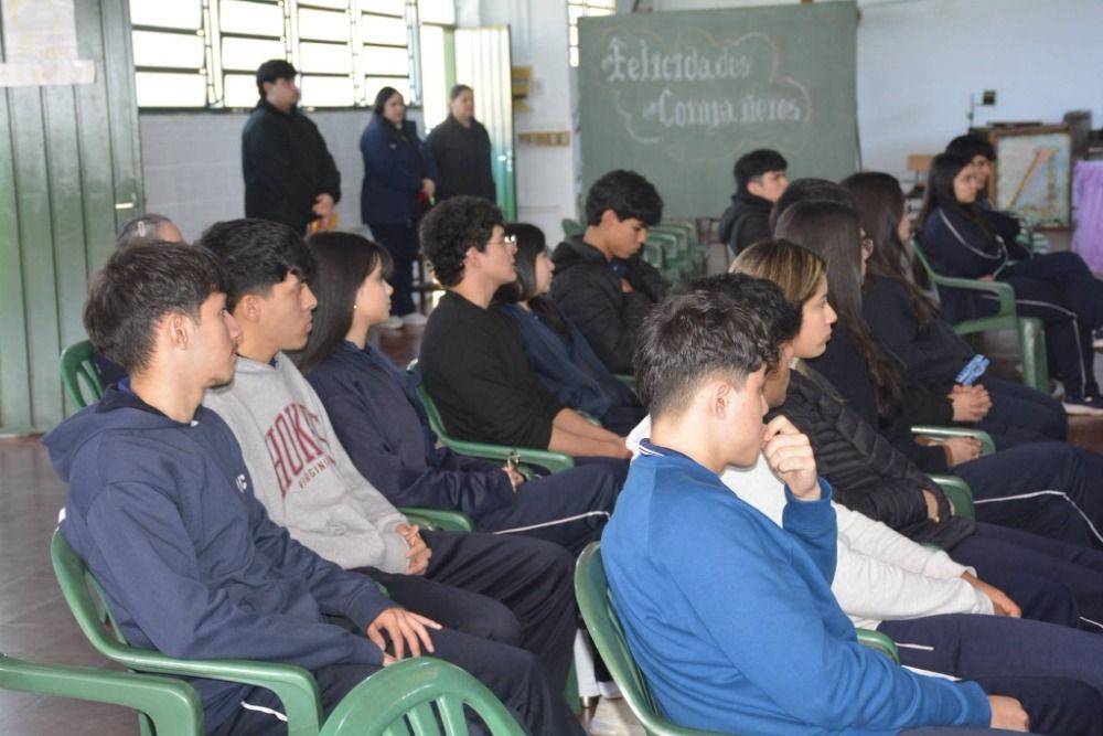 Facultad de Ciencias Económicas - UNA :: Defensa de Tesis en la FCE – UNA