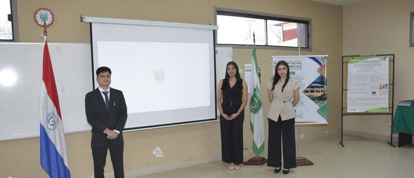 Turno noche B de Administración, presentó sus Proyectos Finales de Carrera en la FCE UNA
