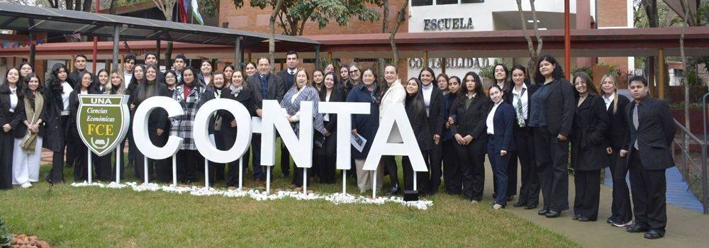 Estudiantes del quinto semestre de Contaduría Pública, turno Mañana A, defienden proyecto áulico