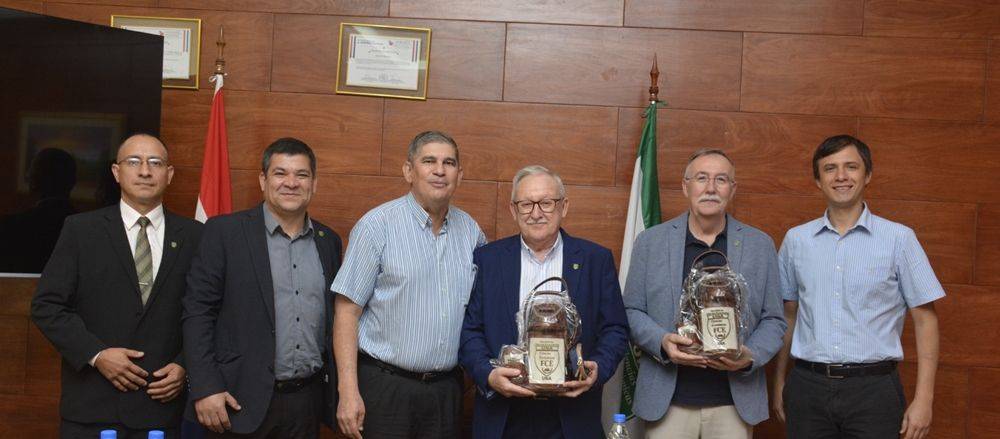 La FCE-UNA recibió a docentes de la Universidad de Alicante en el marco de un proyecto Erasmus+